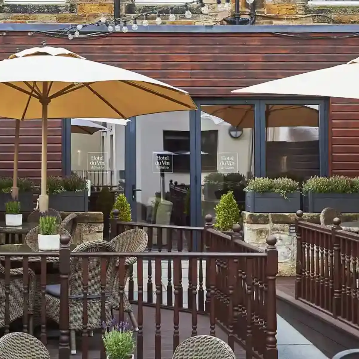 HDV St Andrews Al fresco with umbrellas 