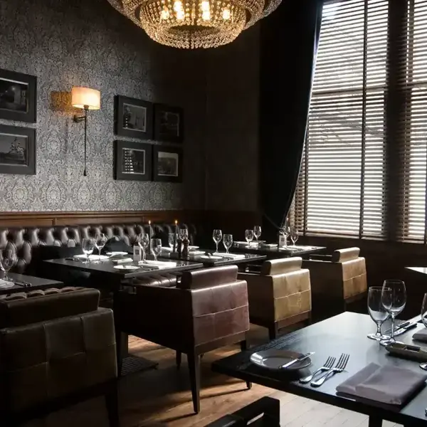 HDV Glasgow The Restaurant with dark wood tables (2)