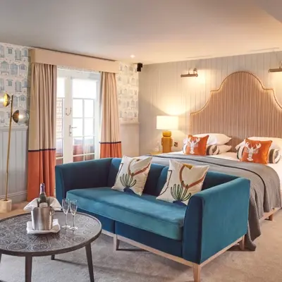 HDV Poole Signature Suite Thierry Lombard (2) (1)