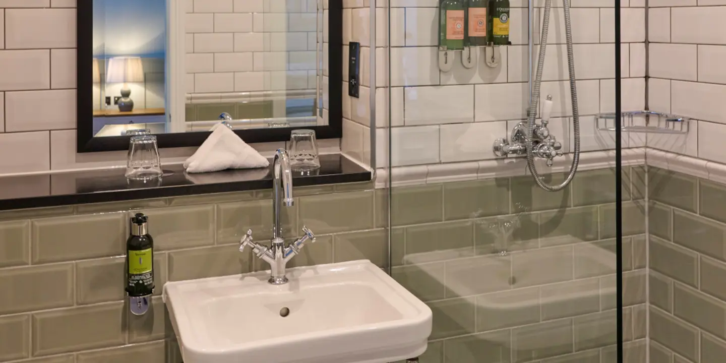 St Andrews Classic bathroom